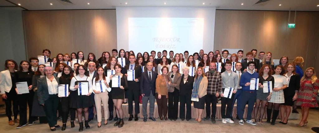 International Youth Award Program 450 young people from Türkiye received certificates (4)