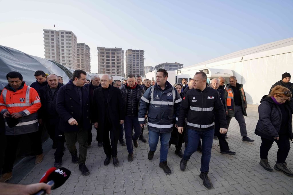 Imamoğlu and Kılıçdaroğlu Continues Inspections in the Earthquake region (9)