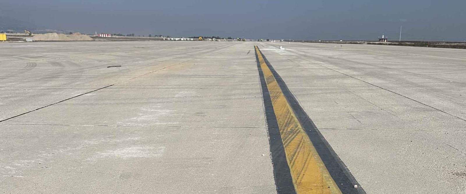 The Runway Of Hatay Airport Restored In 96 Hours By Iga (1)
