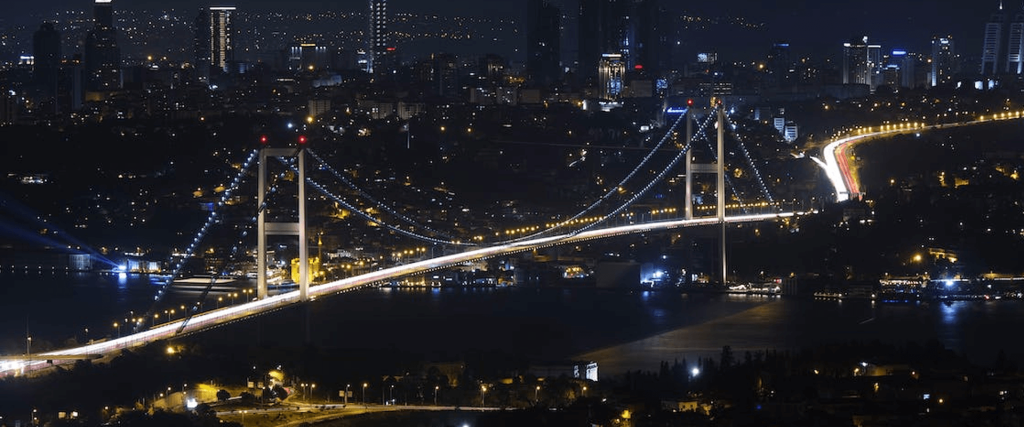 The square meter price of office rentals in Istanbul has exceeded 20 dollars