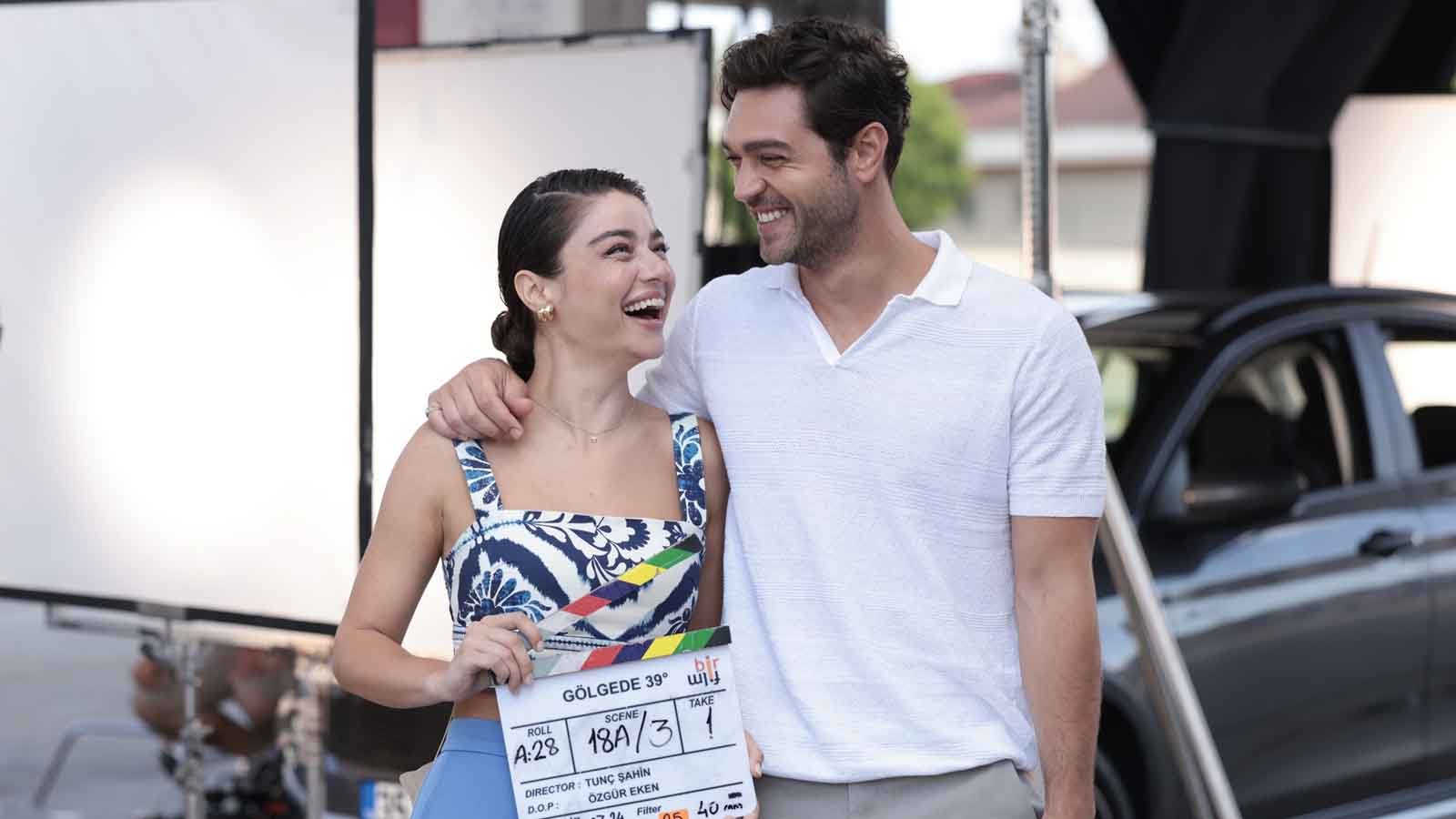 “Gölgede 39 Derece-39 Degrees in the Shade”: A Fast-Paced and Chaotic Romantic Comedy Set in Istanbul and Izmir